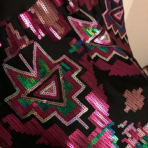 Sequin body con dress - Picture 4 of 4